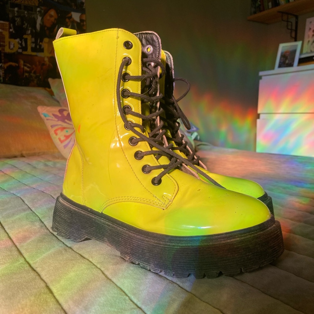 Yellow Rave Boots - Picture 3 of 7